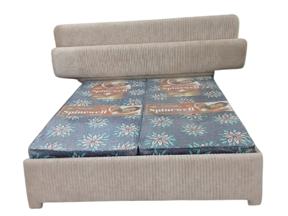 Double bed — image 1