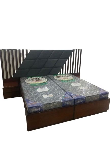 Double bed — image 1