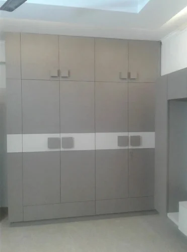 Plywood Designer Wooden Wardrobe — image 1