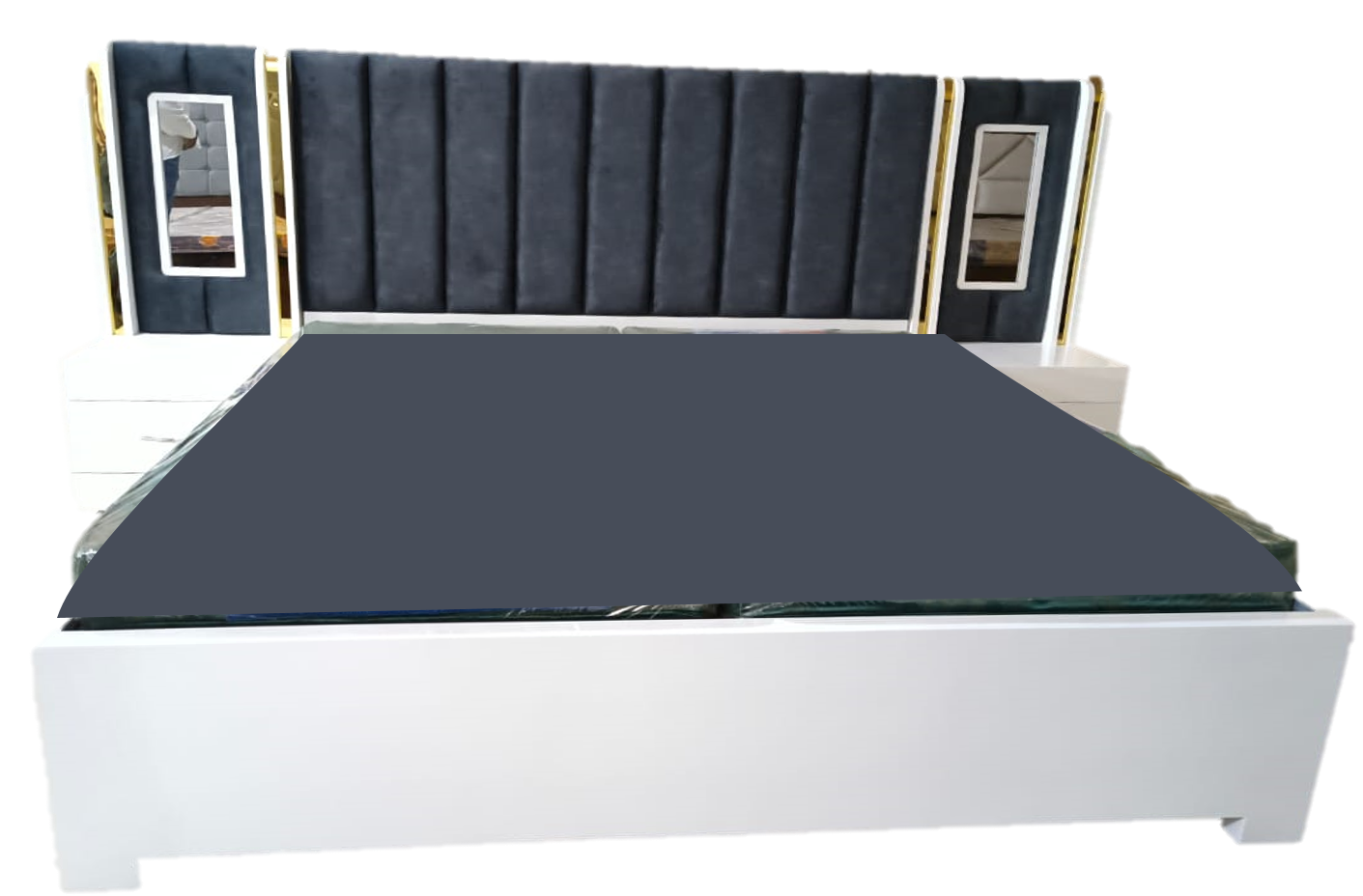 White Modern Cozy Kingsize bet — image 1