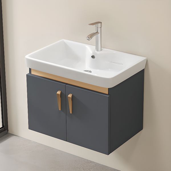 White ceramic washbasin — image 1